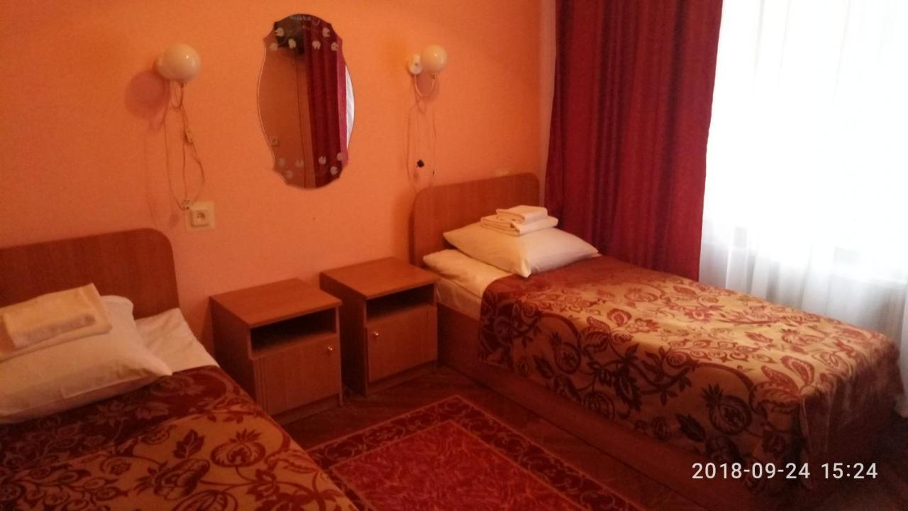 Kolos Hotel Obolon Kiev Luaran gambar