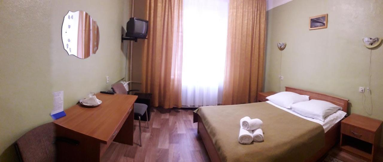 Kolos Hotel Obolon Kiev Luaran gambar