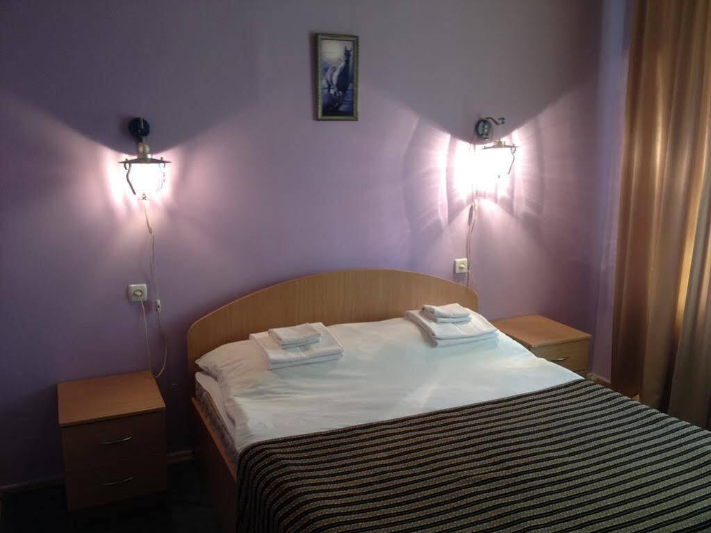 Kolos Hotel Obolon Kiev Luaran gambar